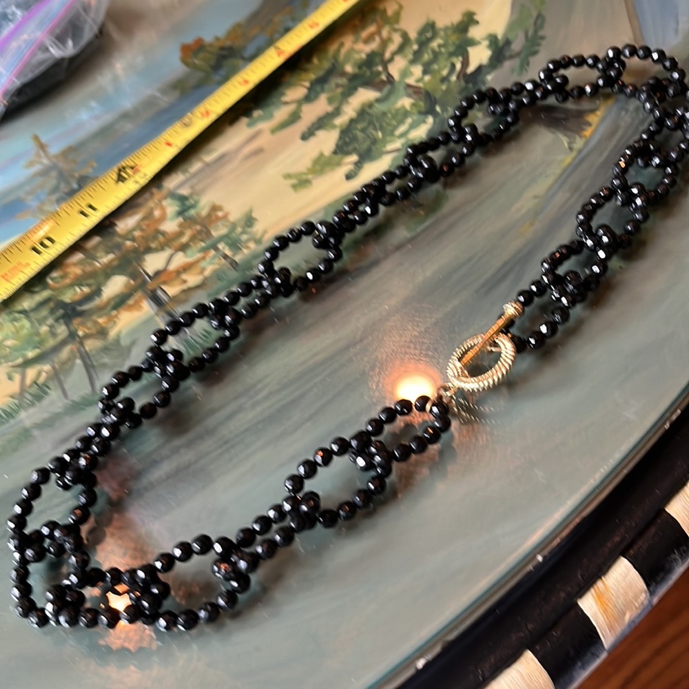 Black beaded link necklace
